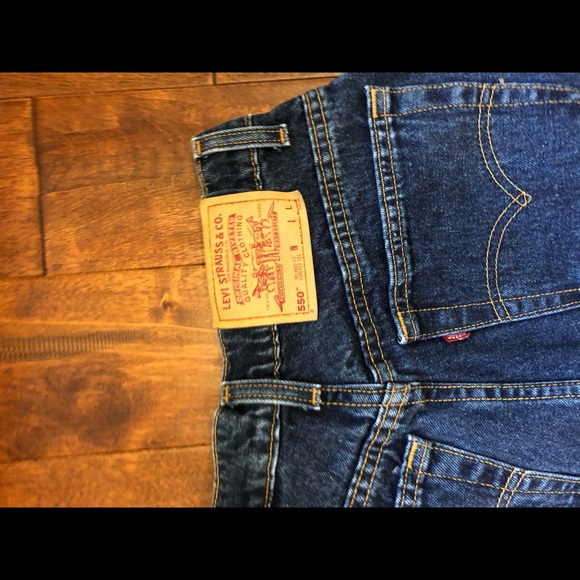 Vintage Levi’s 550 high waisted mom jeans - Picture 8 of 8